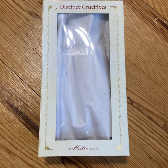 11" Walnut Crucifix With Silver - Picture 5 of 8